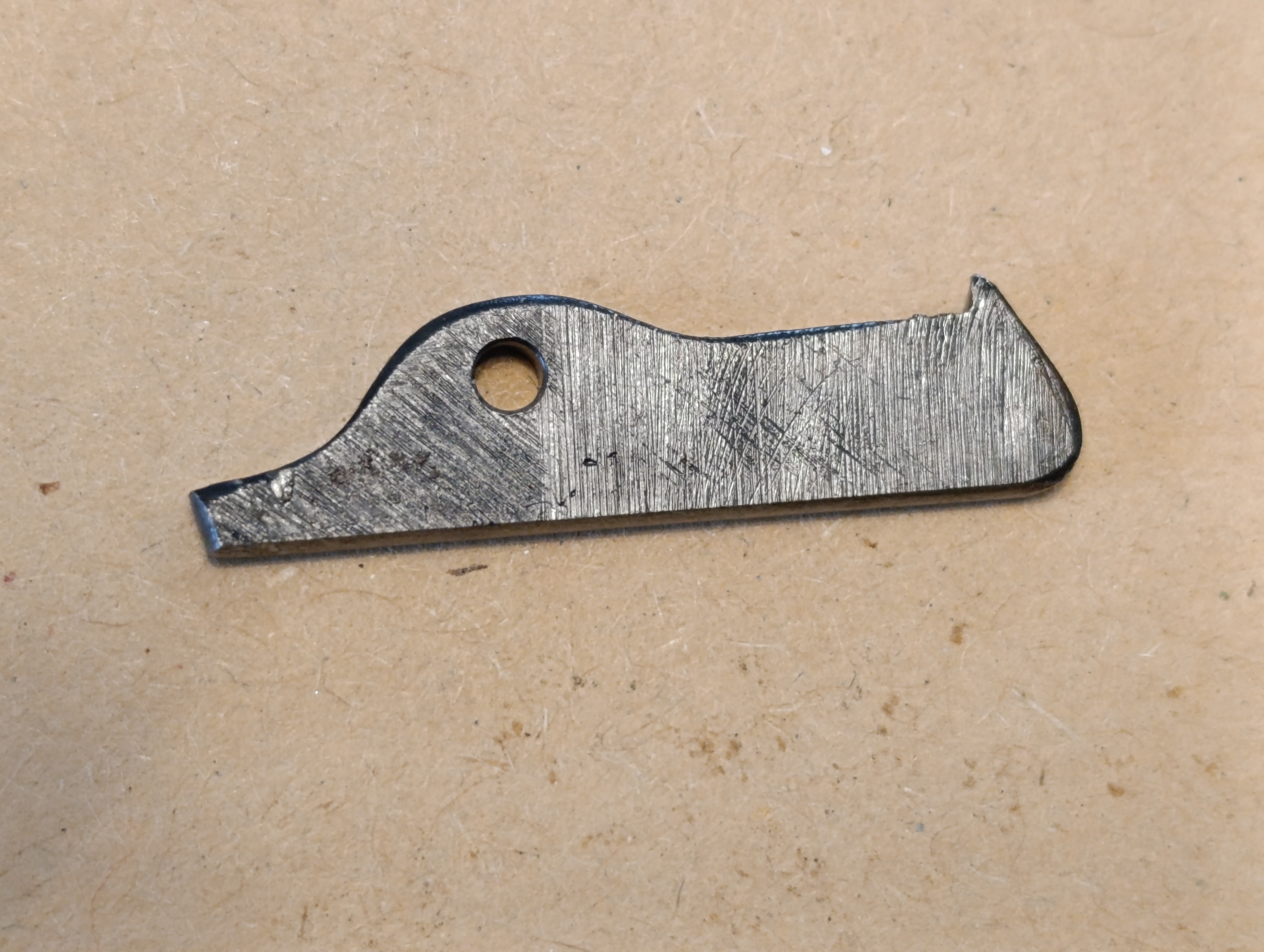 Auszieher für Pistole MAB Modell D