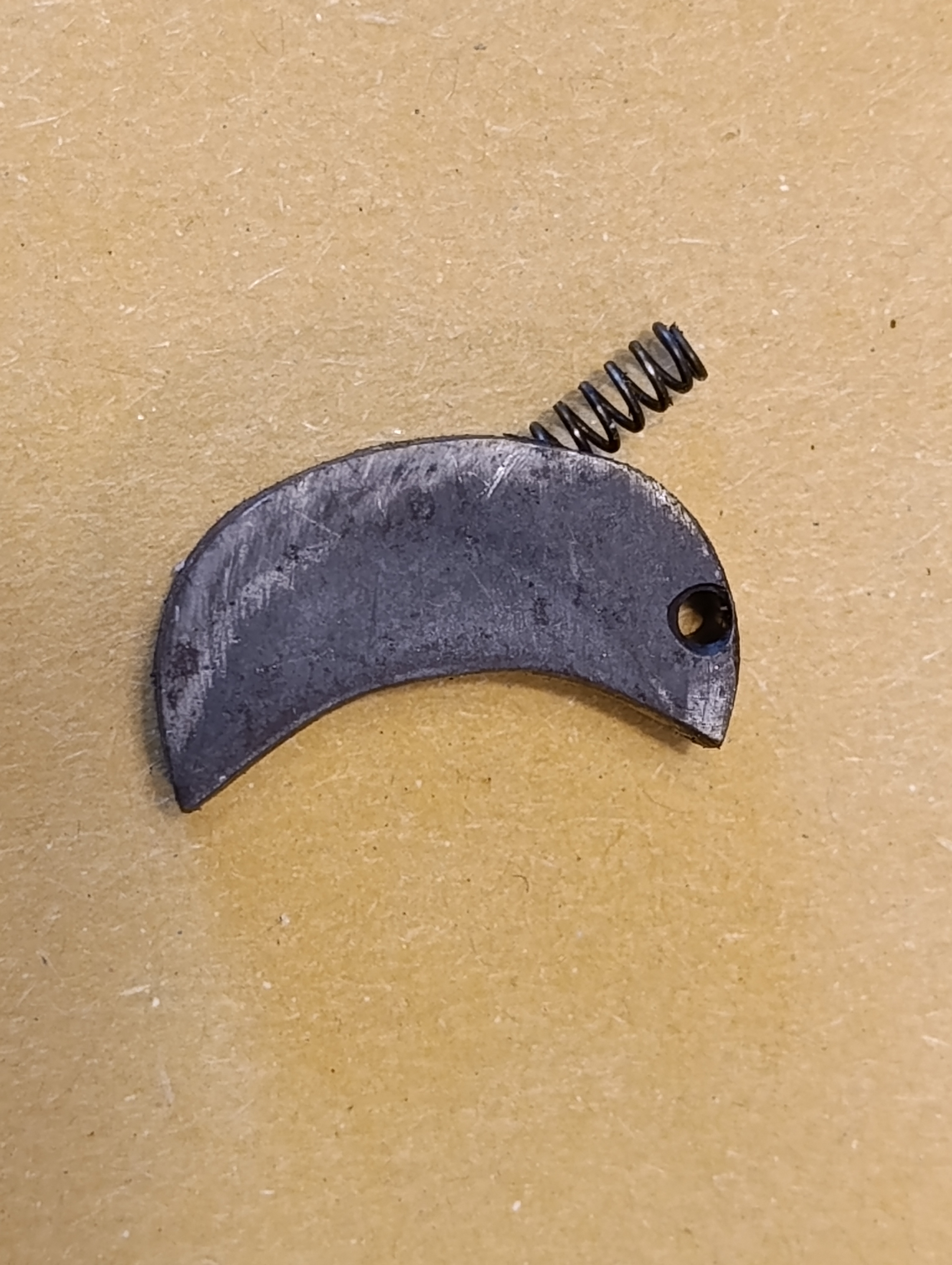 Abzug und Abzugsfeder für Pistole Walther Modell 4 (1)