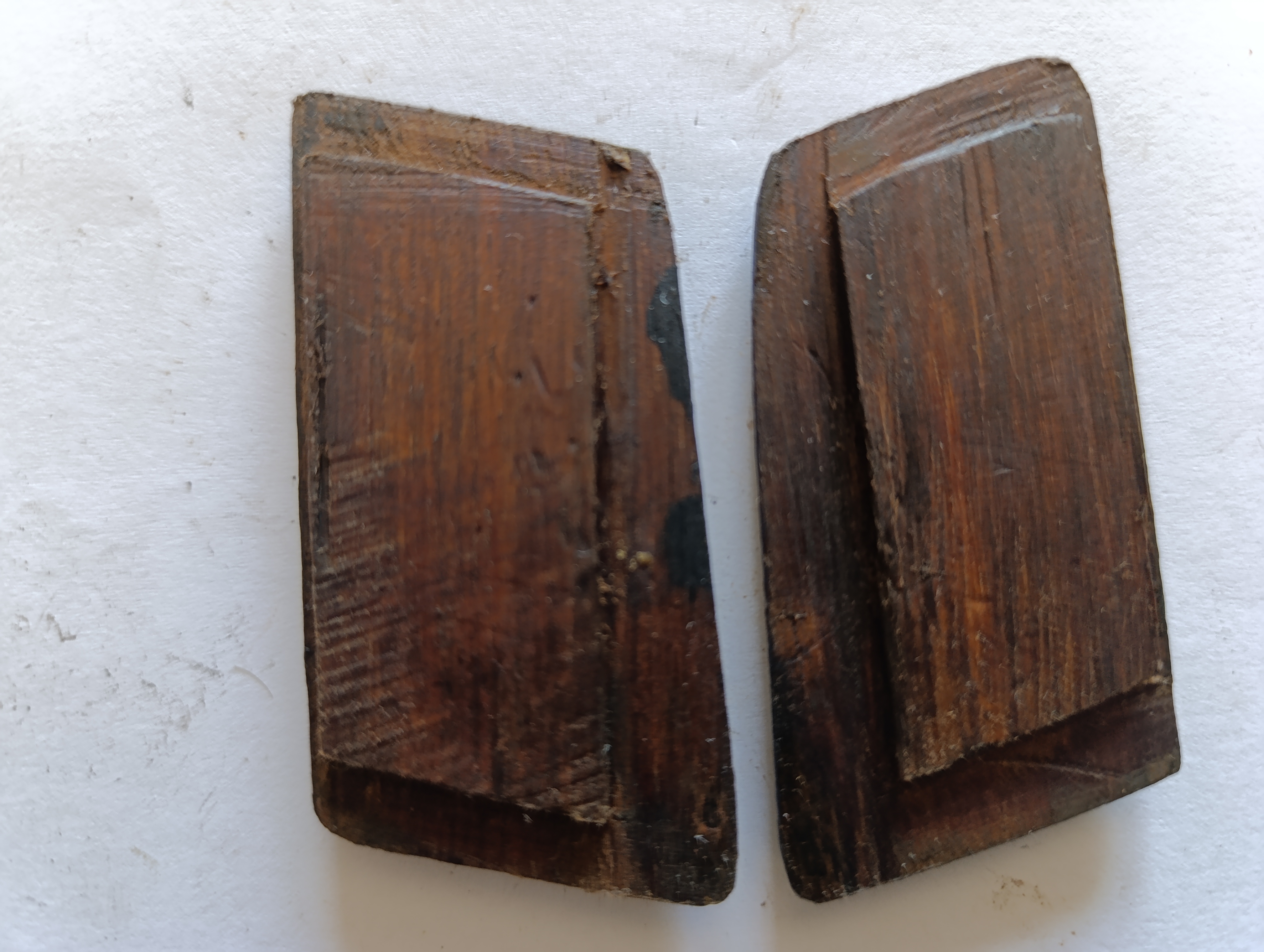 Griffschalen für Pistole Ortgies 6,35