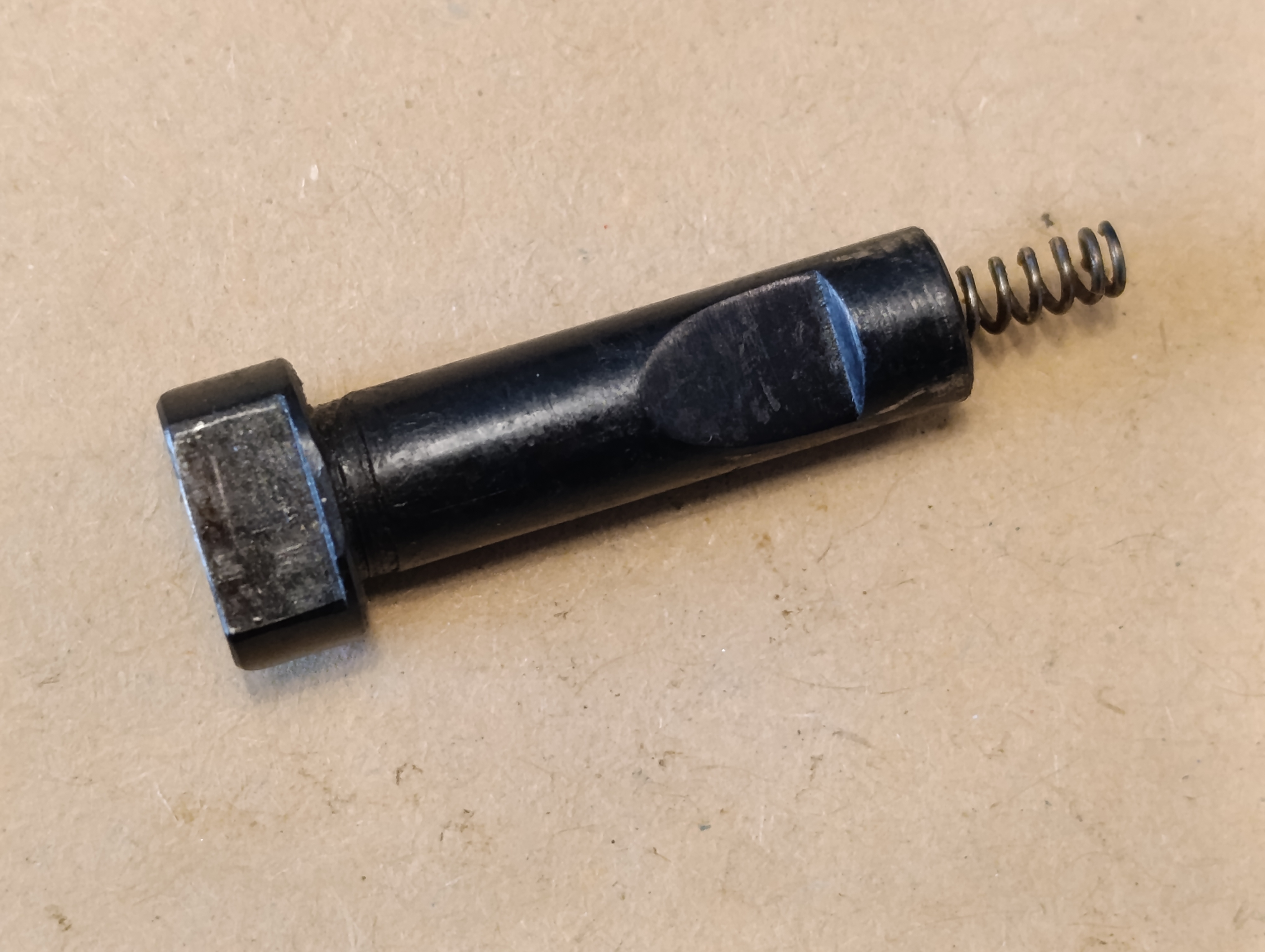 Laufhalter + Feder für Pistole Mauser HSC 7,65