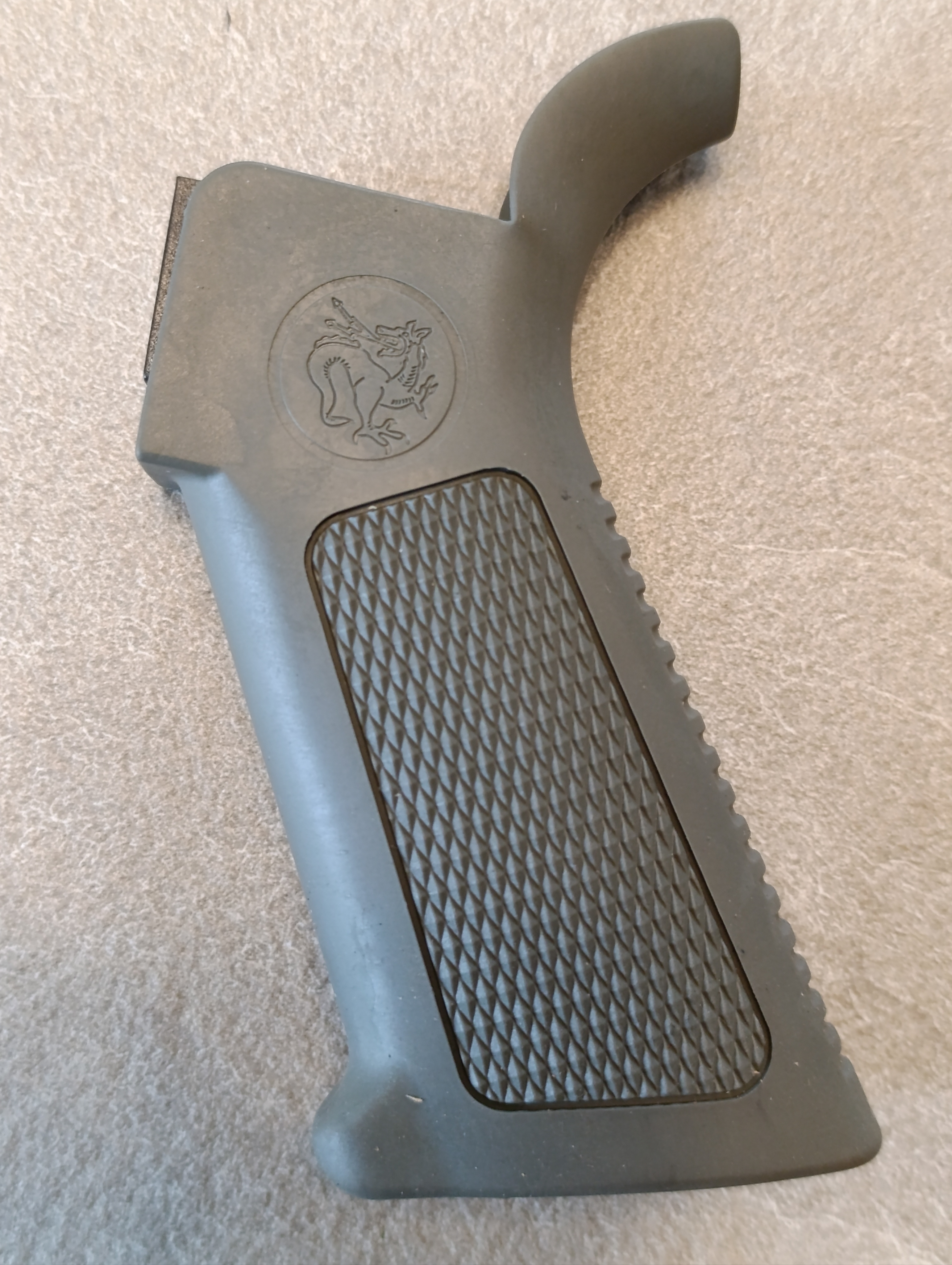 Griff AR 15 Oberland Arms Oliv