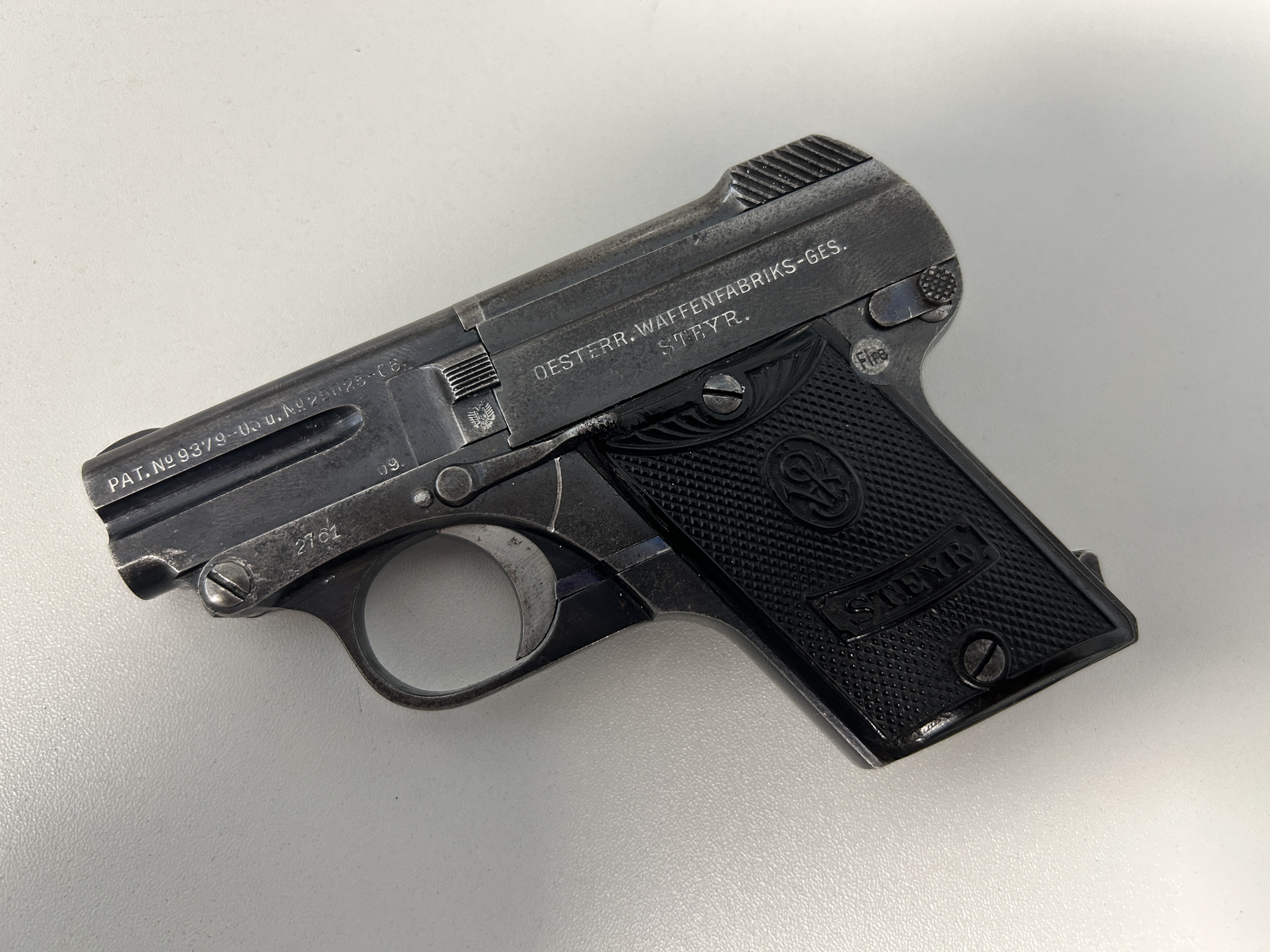 Pistole Steyr Pieper 1909  6,35   1 Modell ohne Kipplauf-Feder