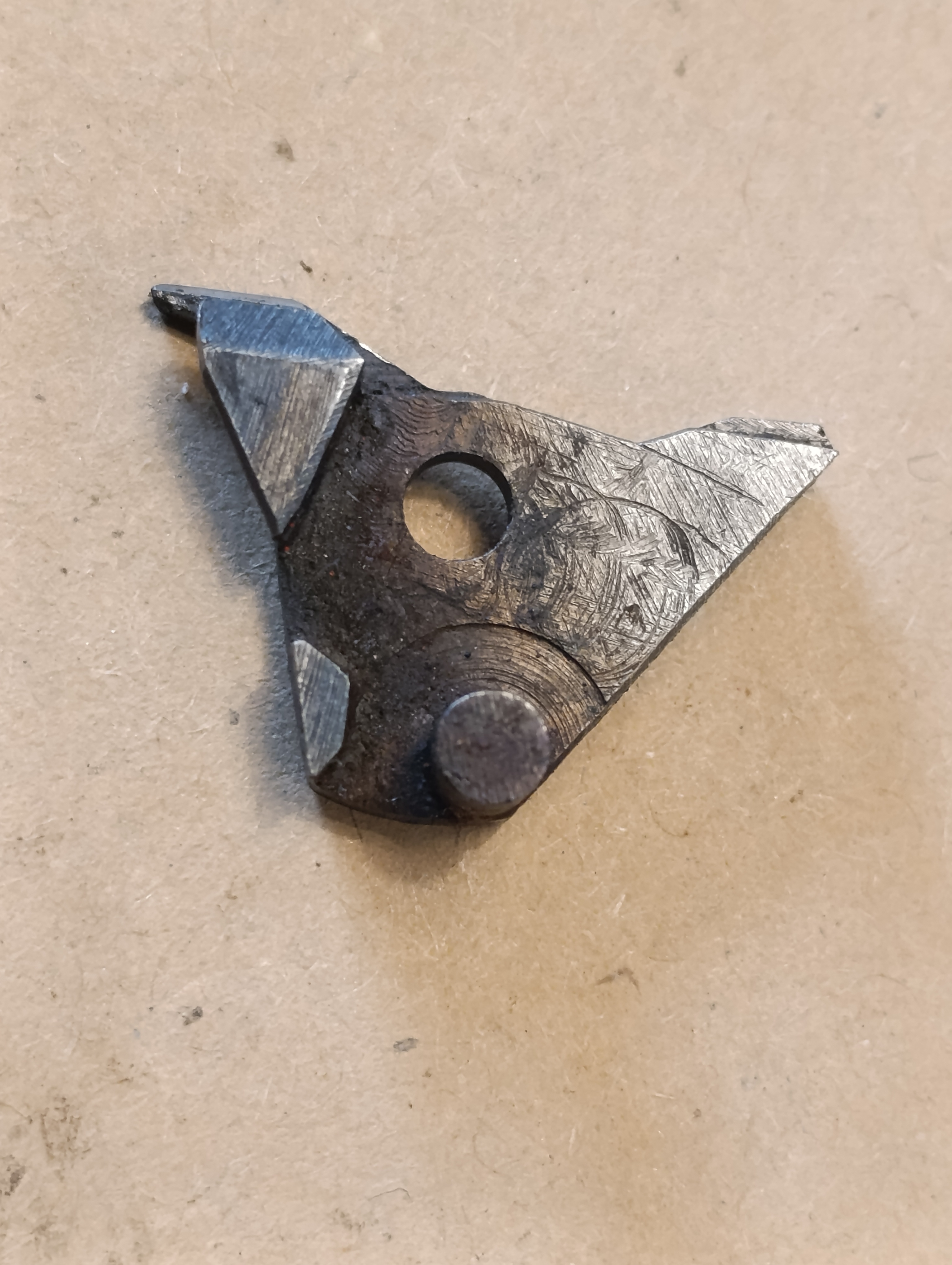 Ausstoßer und Schlittenfang für Pistole Mauser M 1934 7,65