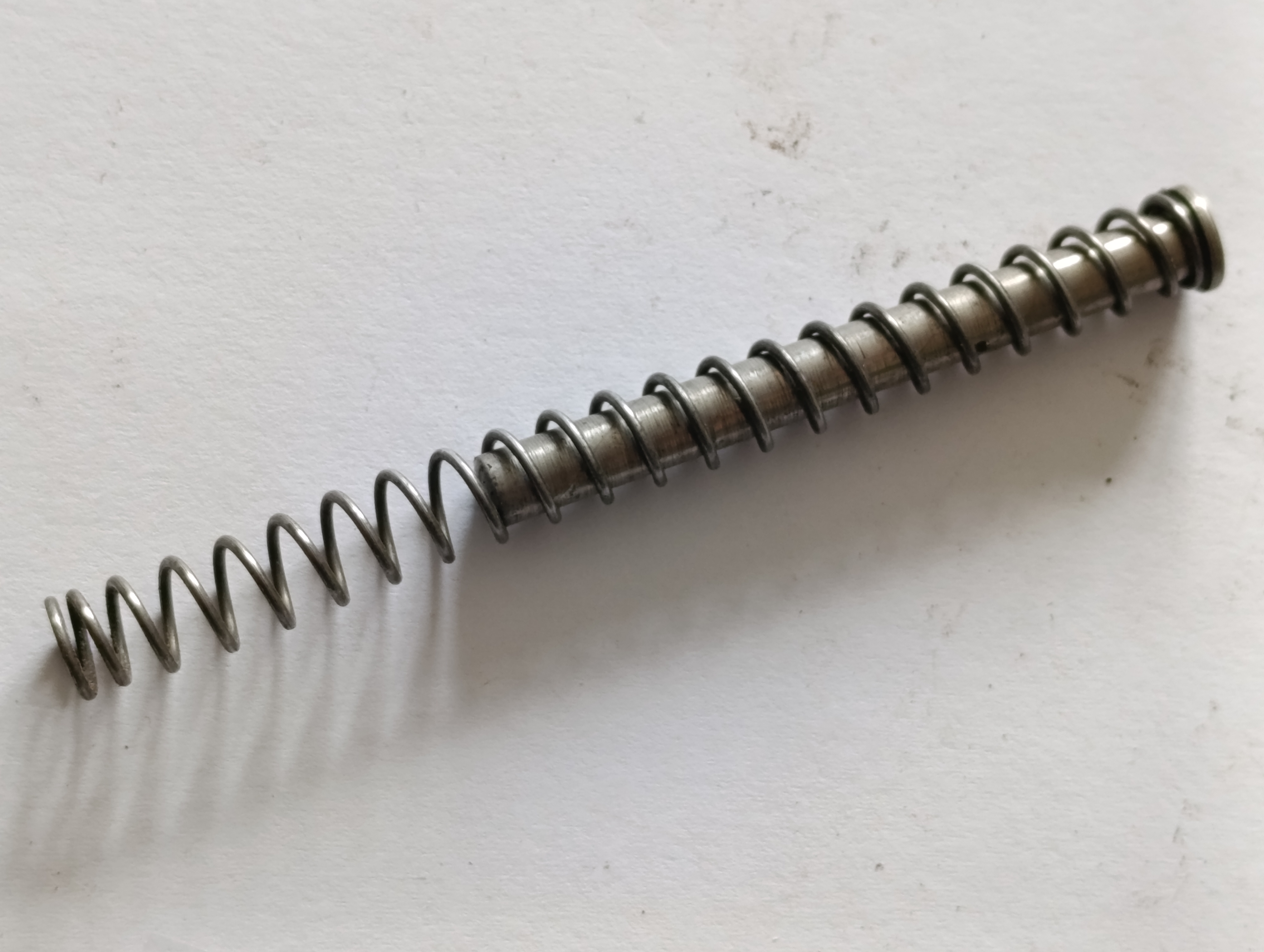 Vorholfeder + Vorholfederstange für Frommer Liliput 6,35