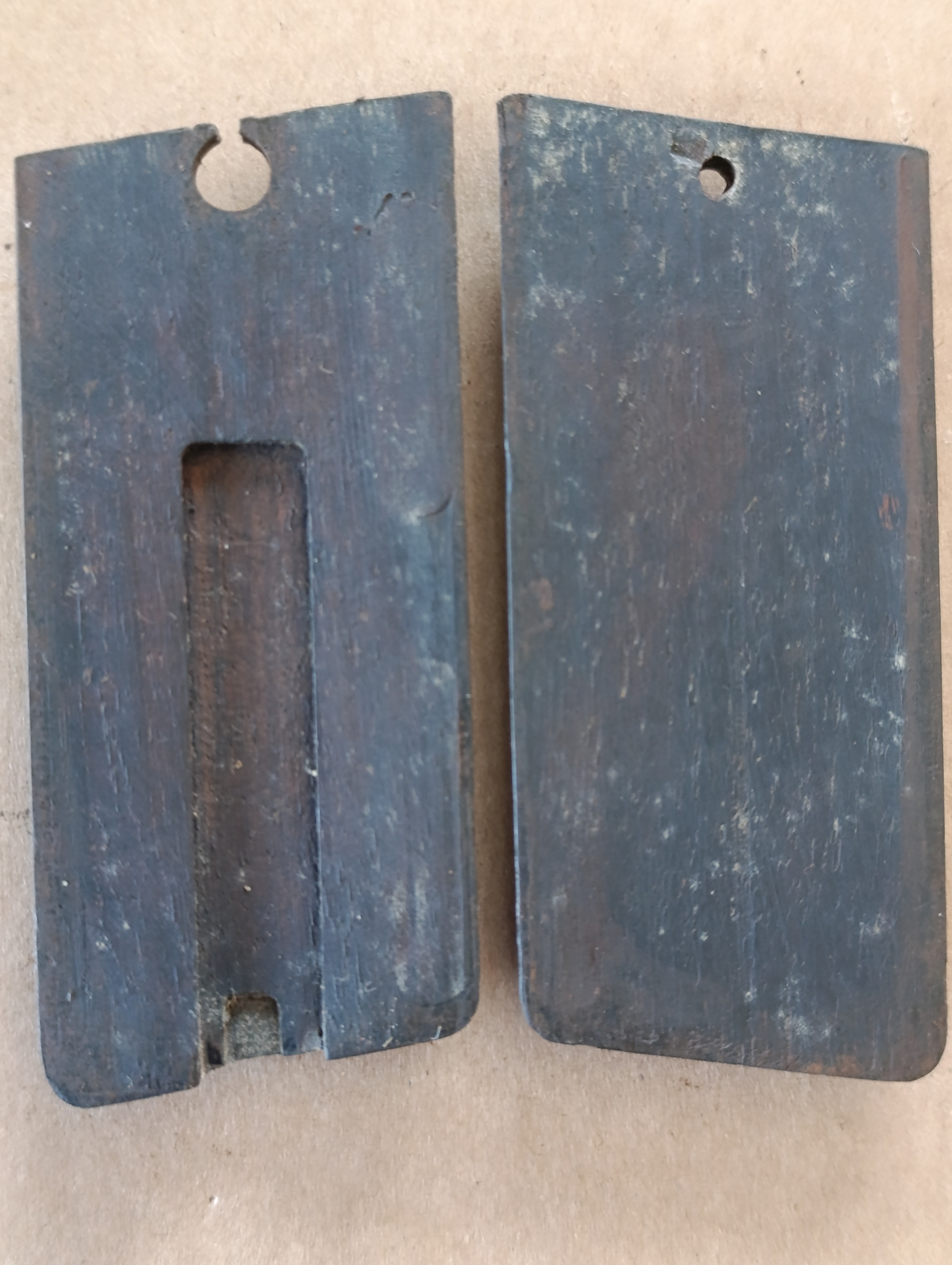 Griffschalen für Steyr M 1912