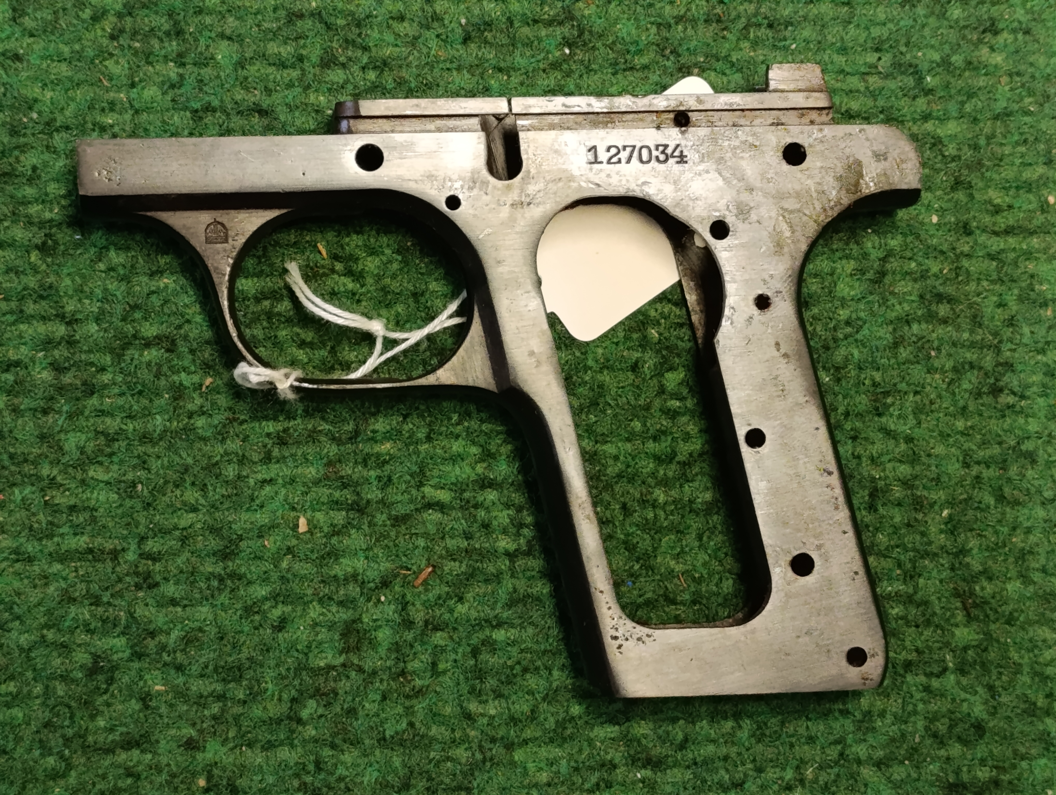 Griffstück für Pistole Femaru 37 M