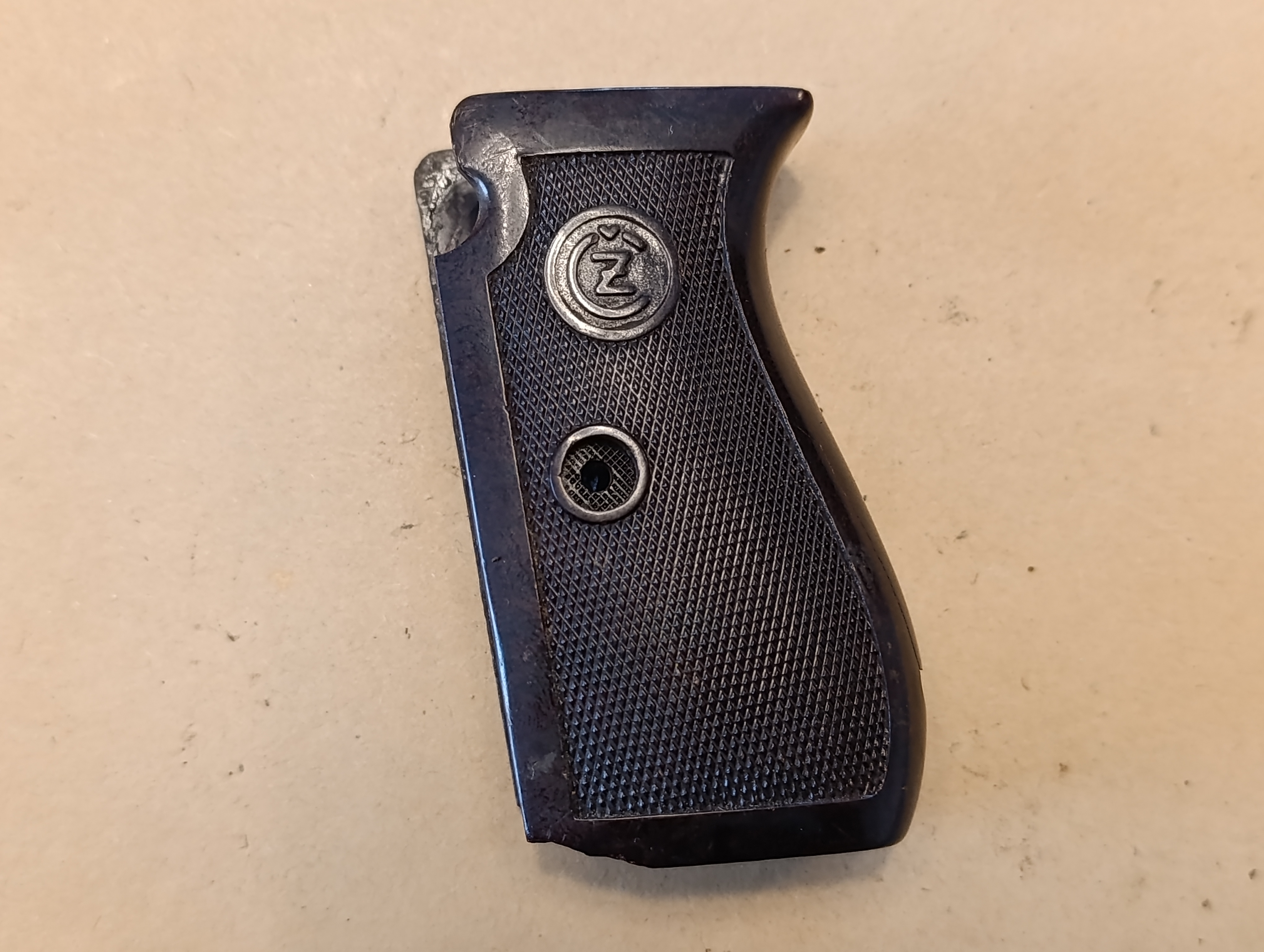 Griffschale für Pistole CZ 27