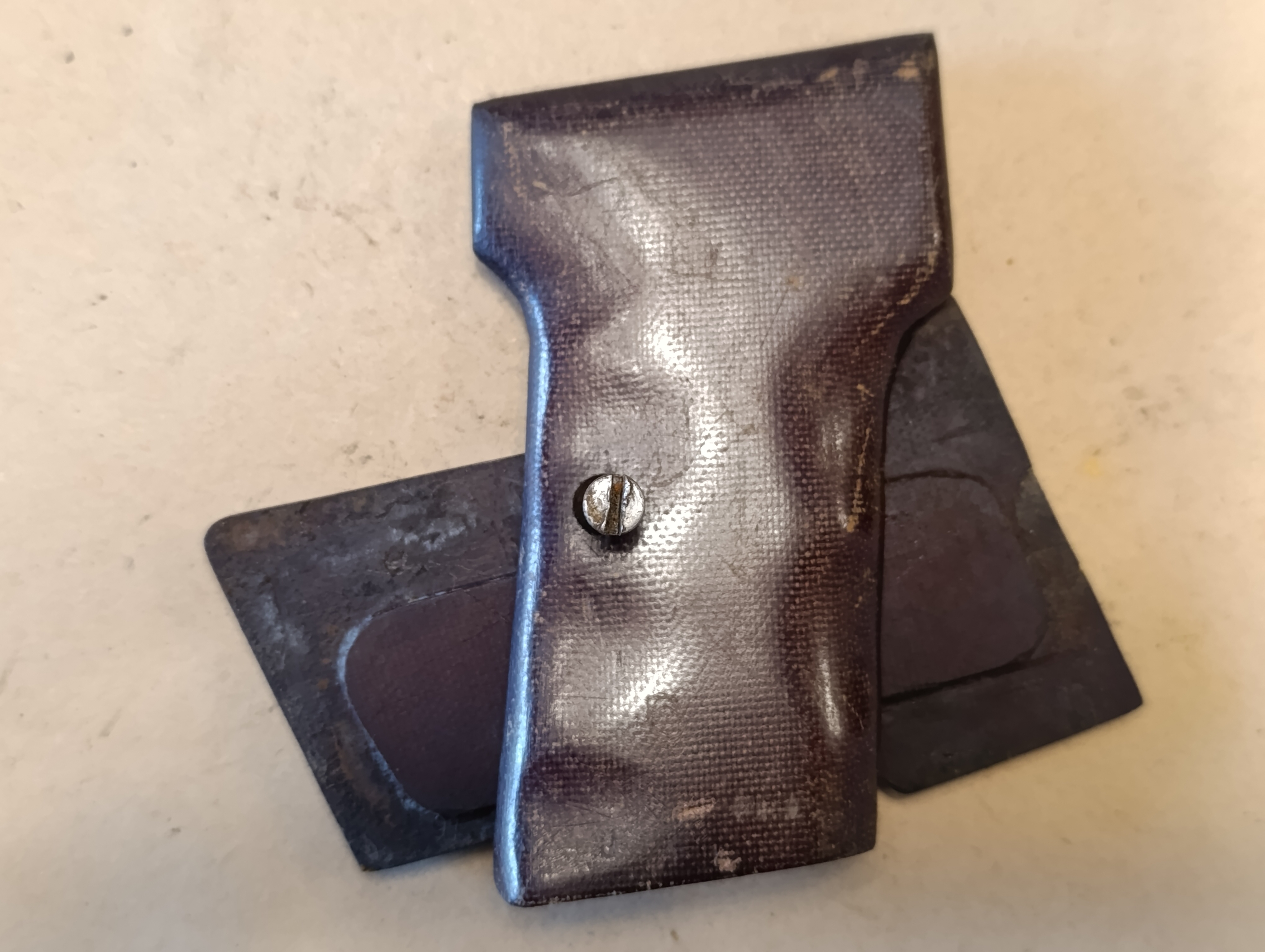 Griffschalen für Pistole Frommer Stop 7,65