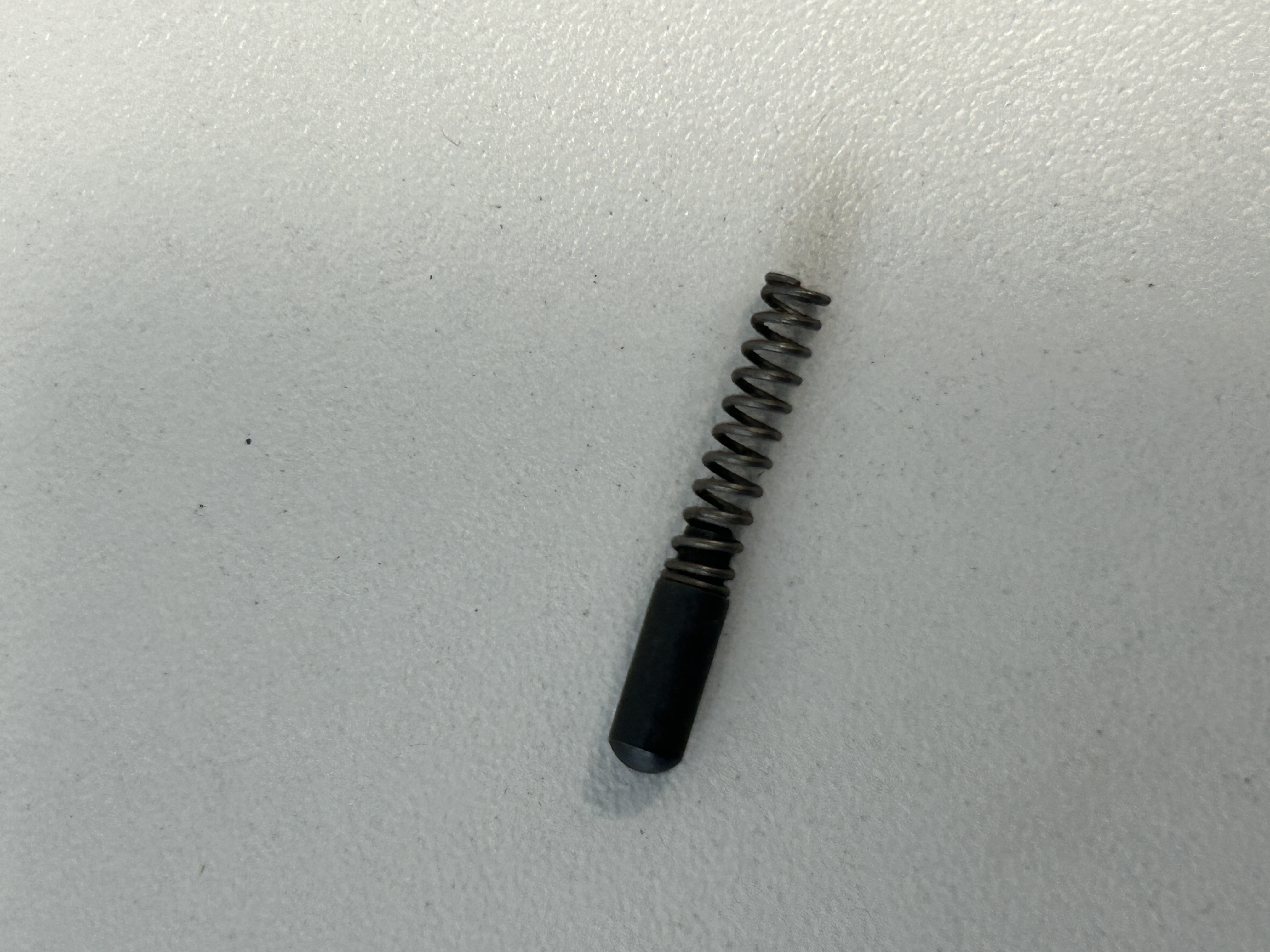 Auszieherbolzen mit Feder