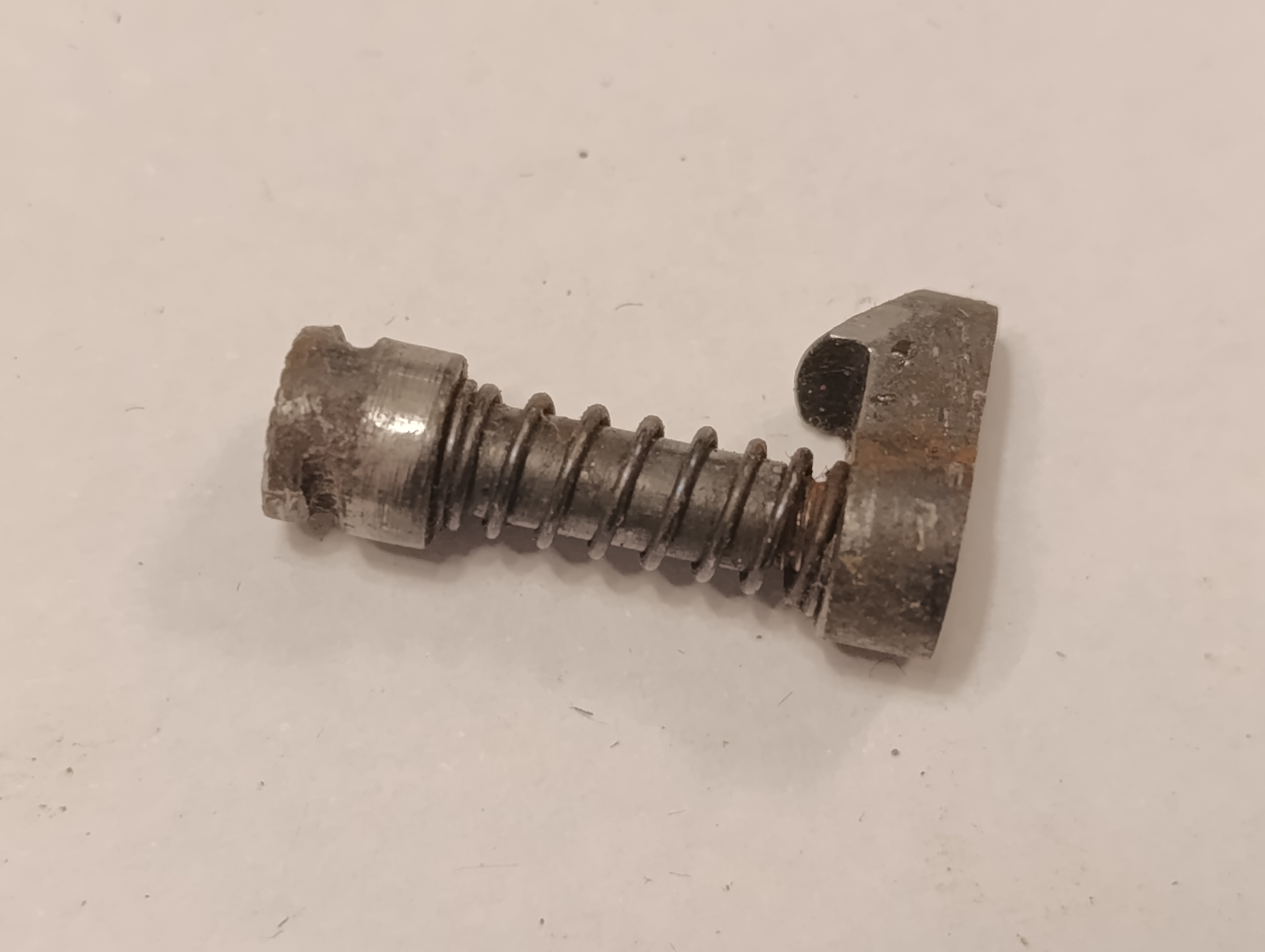 Magazindrücker + Magazindrückerfeder + Magazinhalter für MAB Modell C WK2