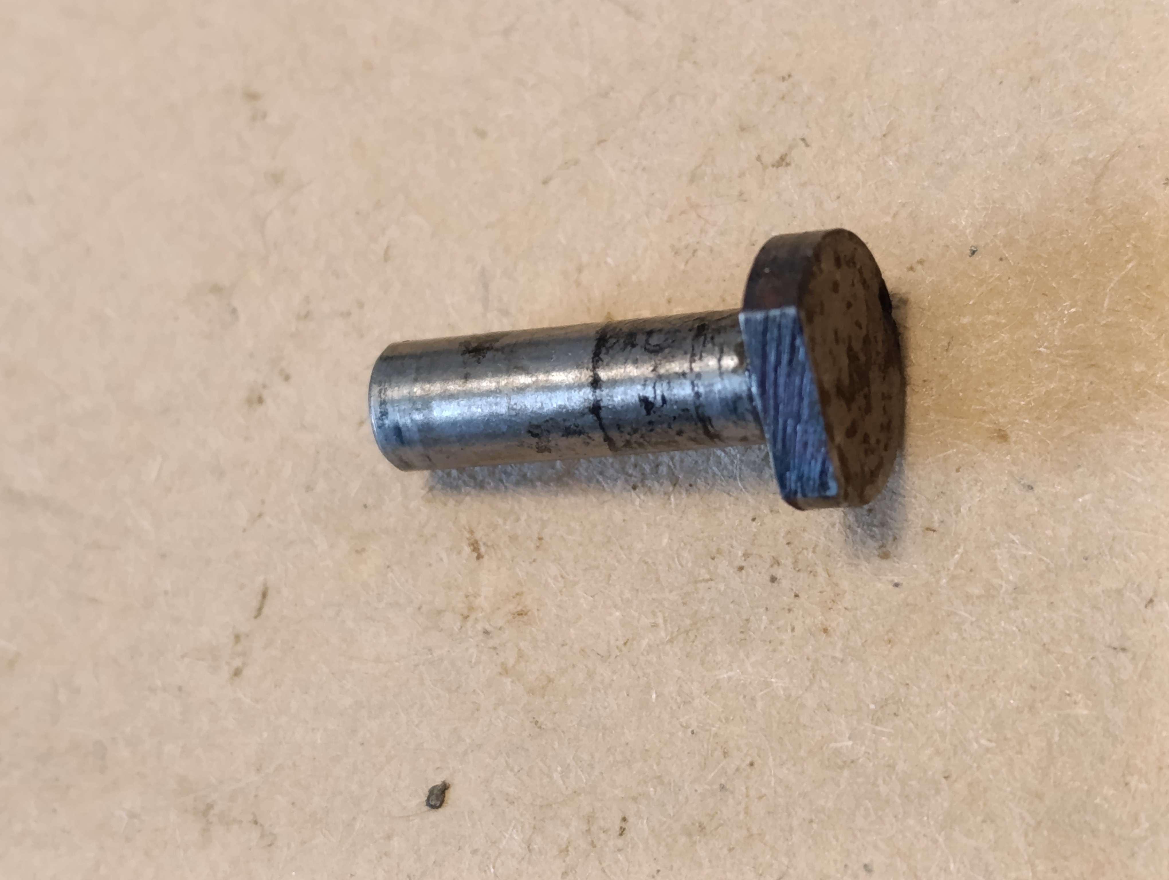 Hahnachse für Pistole Mauser HSC 7,65