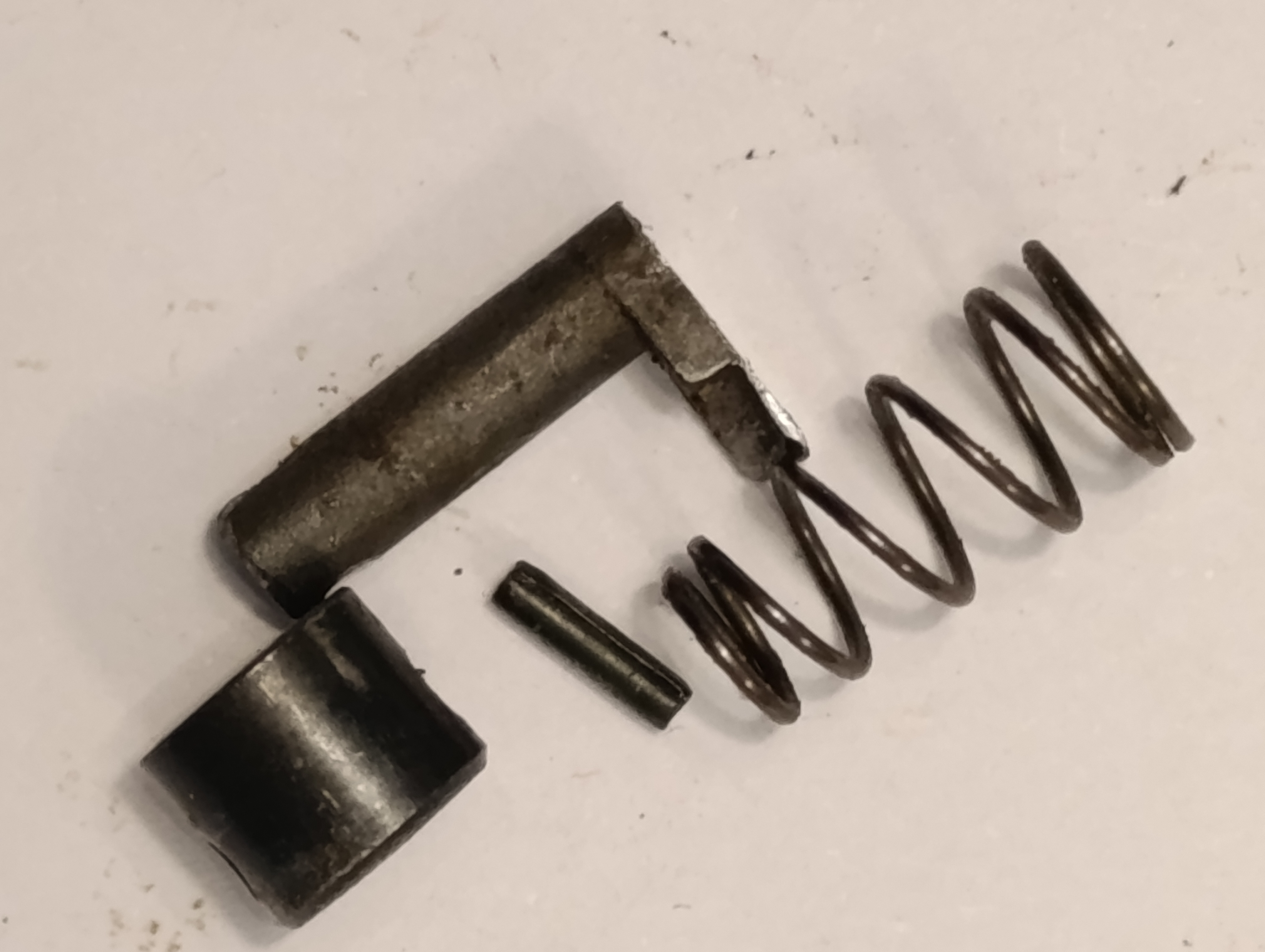 Magazinhalter + Magazinhalterfeder + Magazinhalterstift + Bolzen für Psitole Astra CUB 6,35