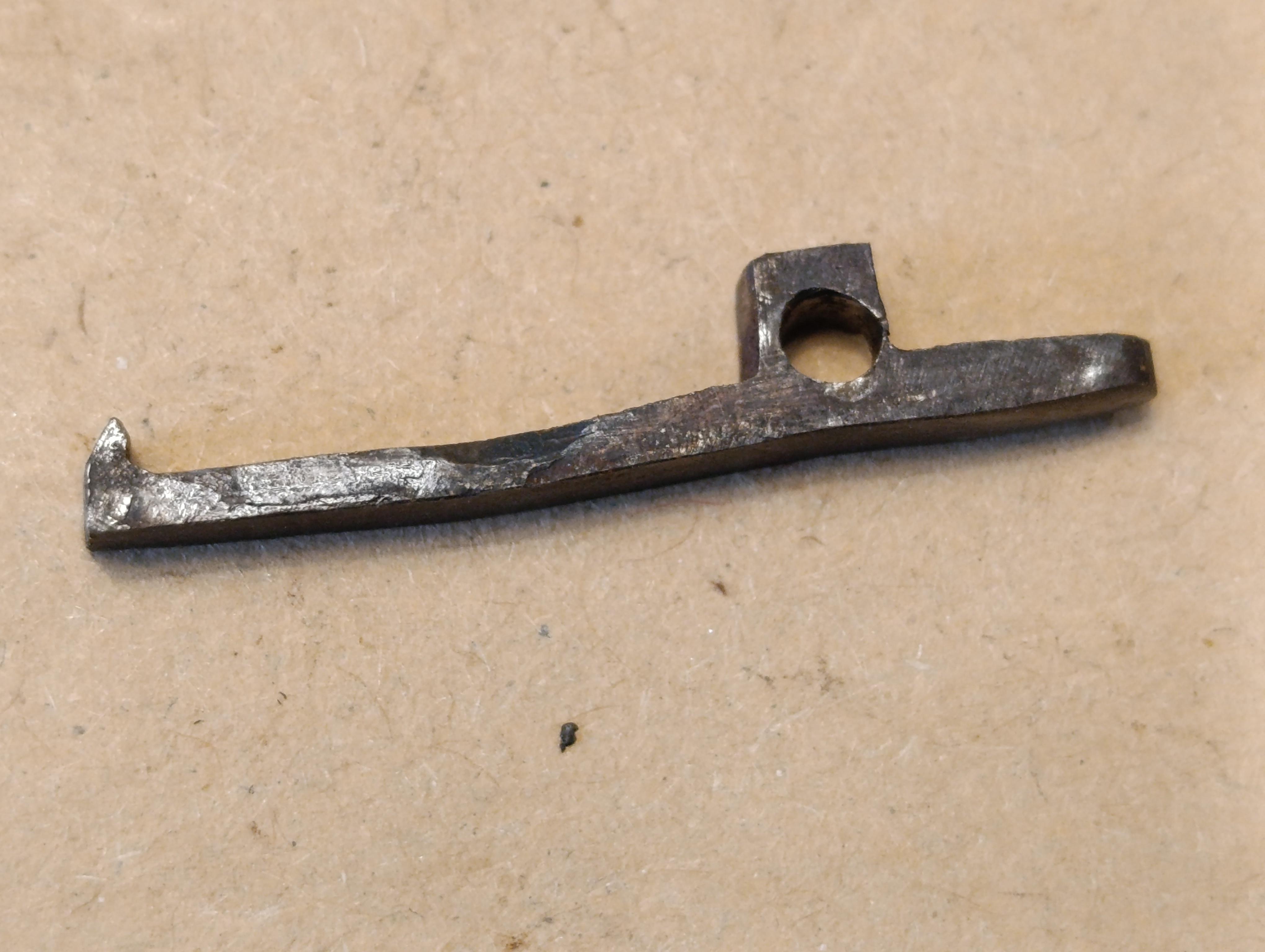 Auszieher für Beretta M 1915