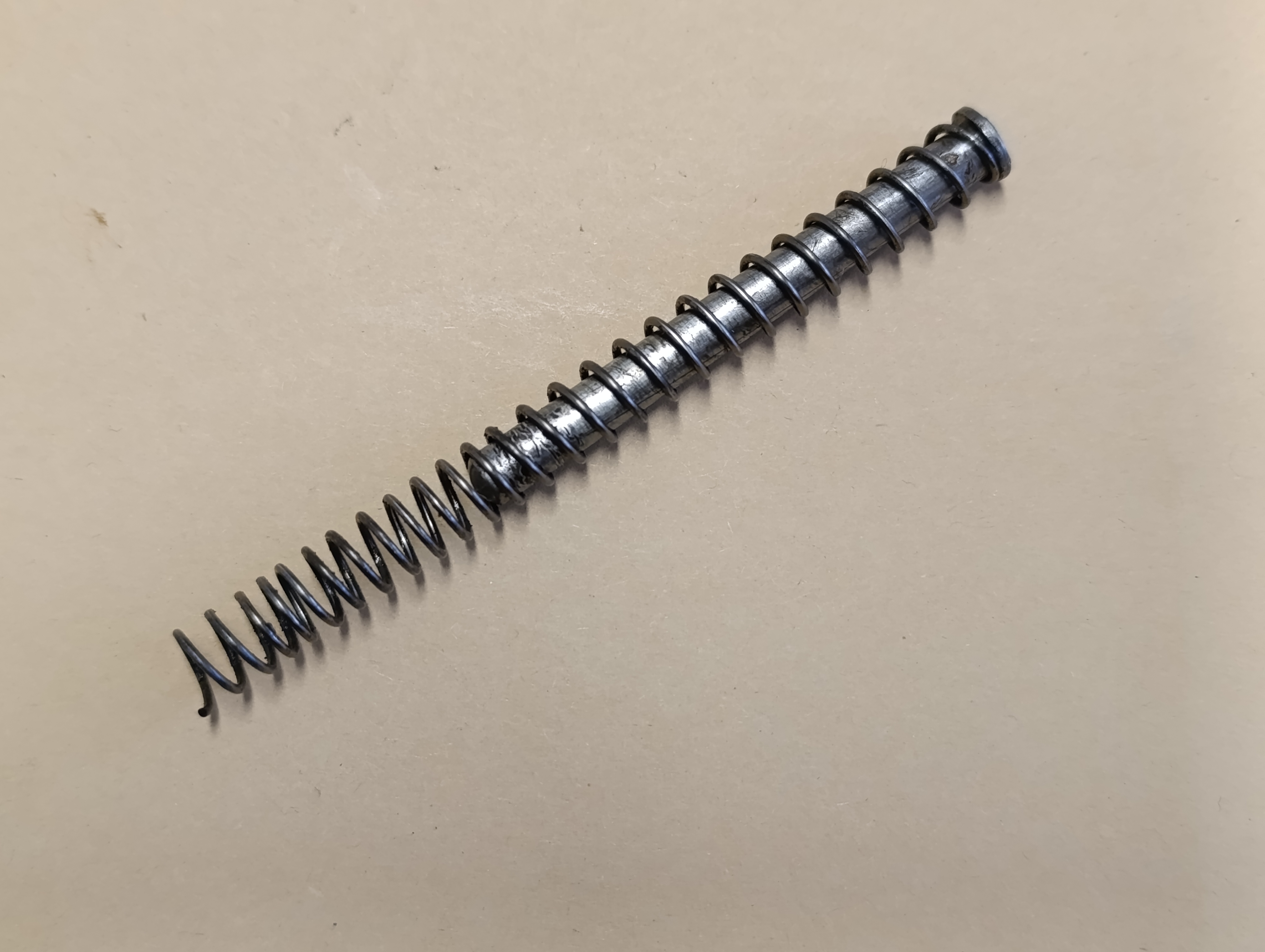 Vorholfederstange und Vorholfeder für Pistole FN 1906