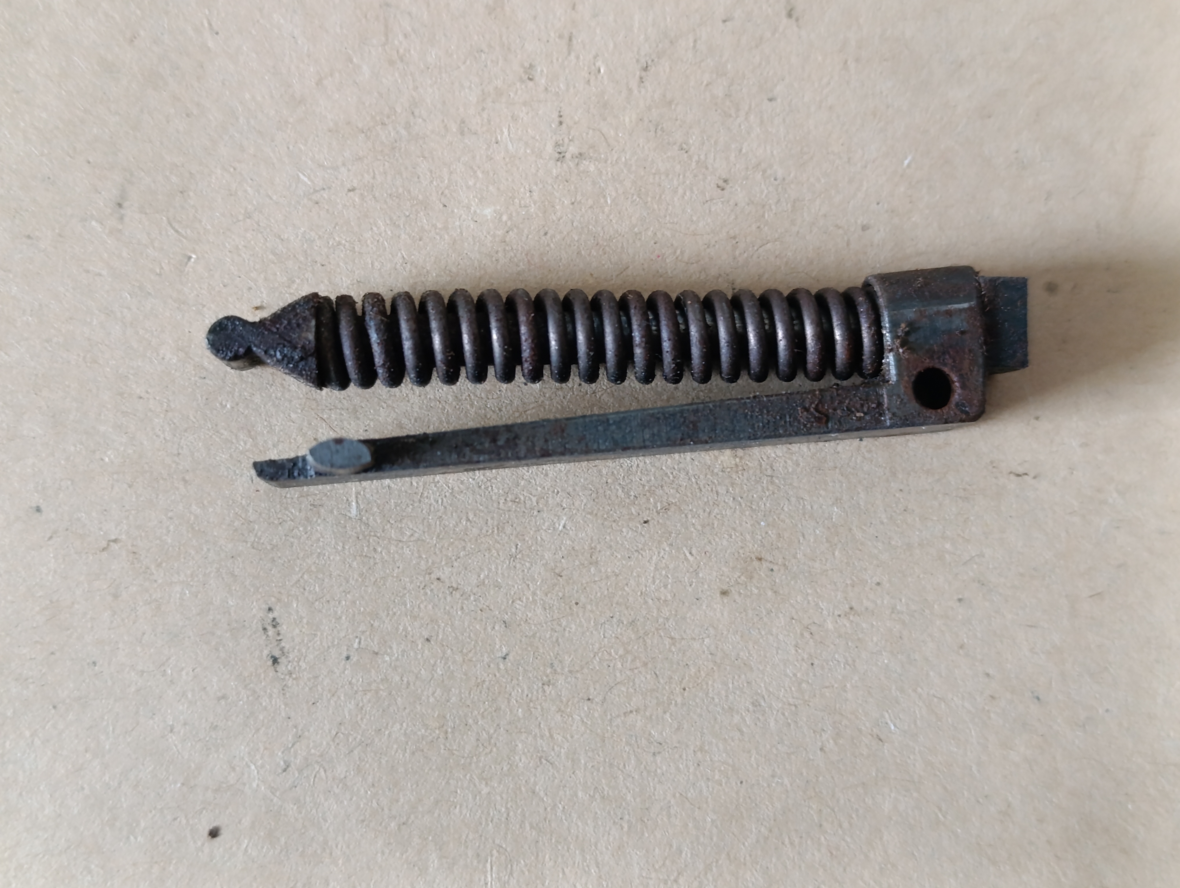 Hahntriebstange +	Abzugstollenhebel	 + Schlagfeder + Schlagfedermutter für Beretta Modell 1935 9 kurz